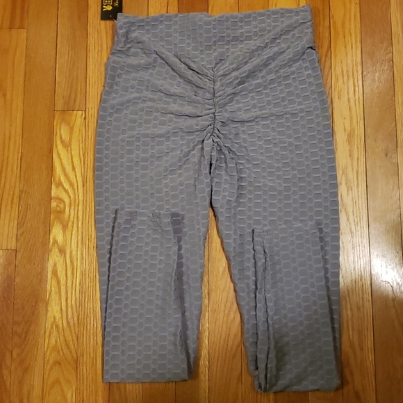 BFree Los Angeles Workout Set - NWT - Picture 4 of 6